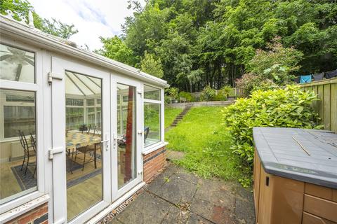 5 Foxcroft Green, Leeds, LS6 3NR