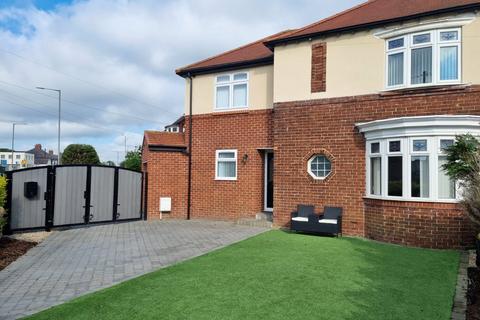 4 bedroom semi-detached house for sale, Holmlands Crescent, Durham, County Durham, DH1