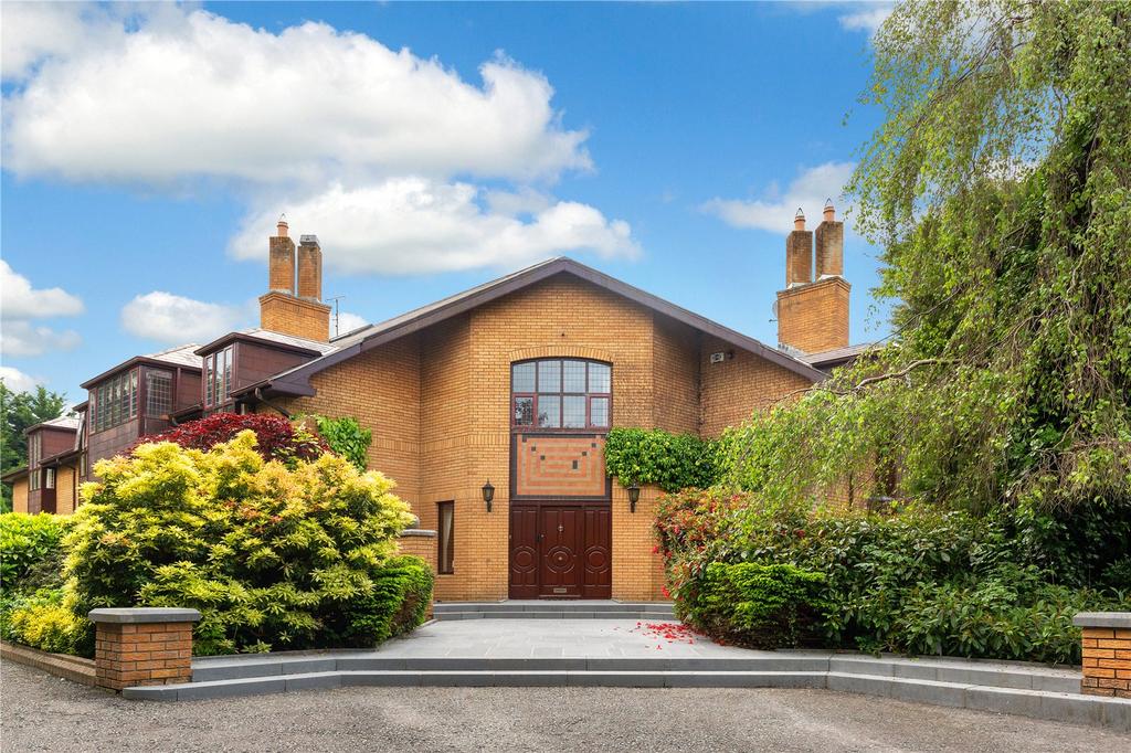 Dundalk Road, Castleblayney, Co Monaghan 6 bed detached house £860,808* (€1,000,000)