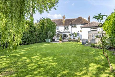 68 Bromley Common, Bromley, BR2 9PF