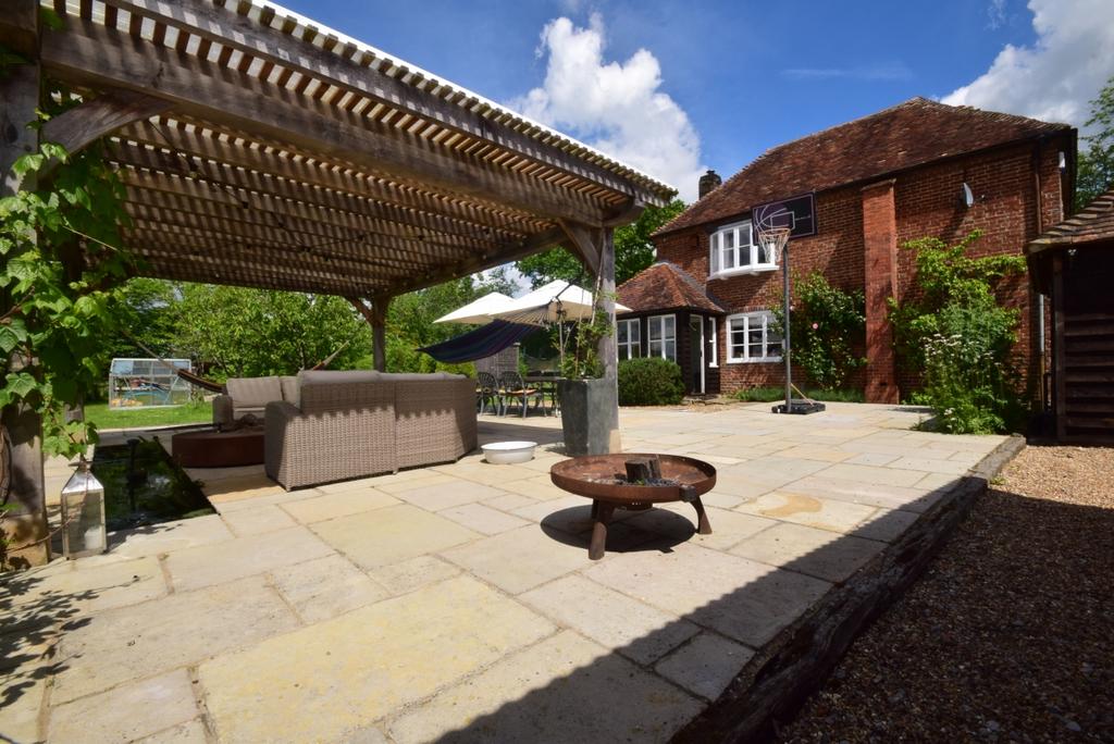 Thorn house patio 1