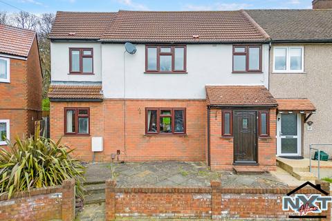 9 Brocket Close, Chigwell, IG7 4ET