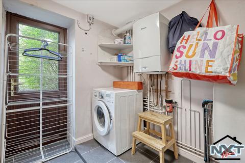 9 Brocket Close, Chigwell, IG7 4ET