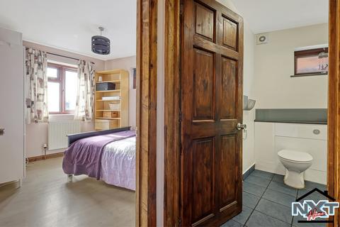 9 Brocket Close, Chigwell, IG7 4ET