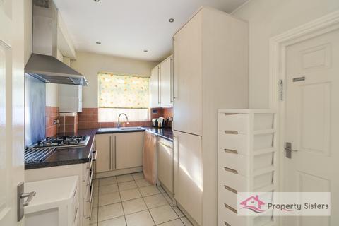 2 bedroom duplex for sale, Glendor Gardens, Mill Hill, NW7