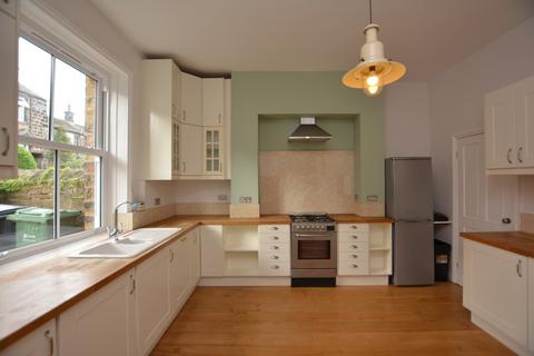 4 bedroom terraced house to rent, Bachelor Lane, Horsforth, Leeds, West Yorkshire, LS18