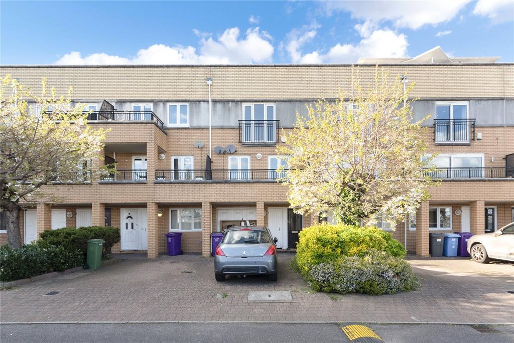 17 Jamestown Way