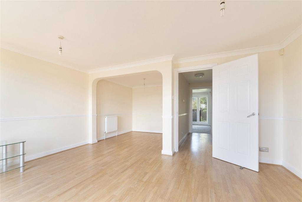 17 Jamestown Way