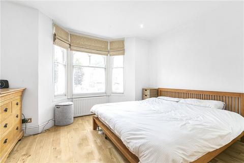 2 bedroom apartment for sale, St. Albans Avenue, London, W4