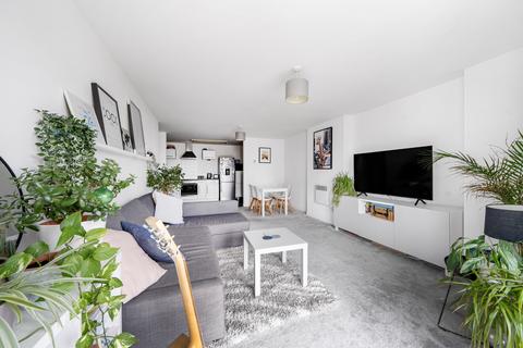 2 bedroom apartment for sale, Burford Wharf Apartments, 3 Cam Road, London, E15