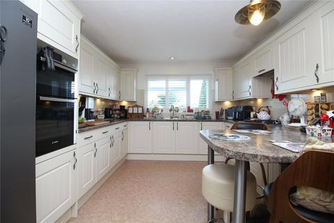 3 bedroom bungalow for sale, Berryfield Road, Hordle, Hampshire, SO41