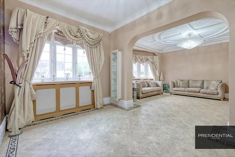 140 Manor Road, Chigwell, IG7 5PR