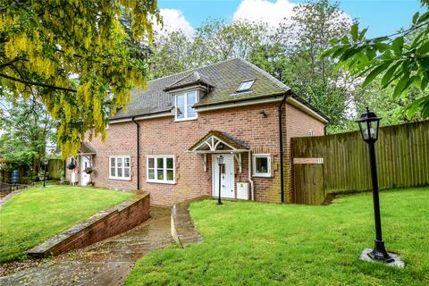 2 bedroom end of terrace house for sale, Stable Block Mews, 44A High Street, Kings Langley, Herts, WD4