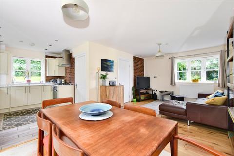 2 bedroom end of terrace house for sale, Stable Block Mews, 44A High Street, Kings Langley, Herts, WD4