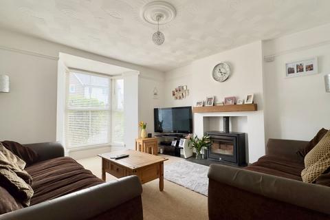 19 Trevanion Road, Wadebridge, PL27 7NZ