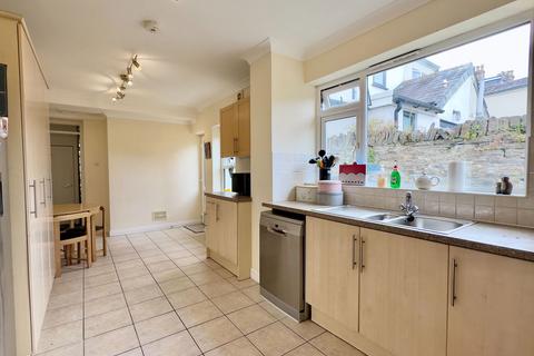 19 Trevanion Road, Wadebridge, PL27 7NZ