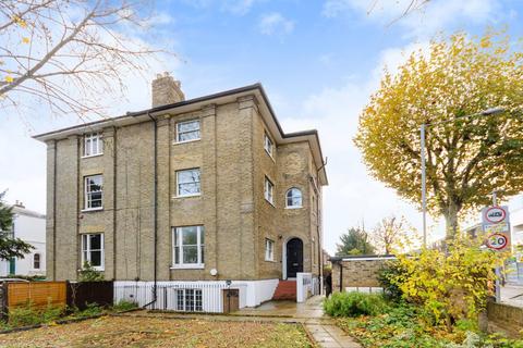 2 bedroom flat to rent, Berrylands Road, Surbiton, KT5