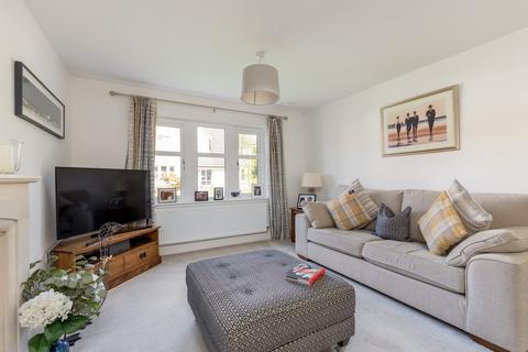 3 Blackadder Drive, Balerno, EH14 5FB