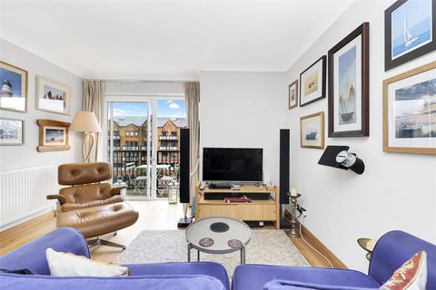 2 bedroom apartment for sale, Lockview Court, E14