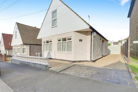 4 bedroom detached house for sale, Southbourne Grove, Westcliff-on-sea, SS0