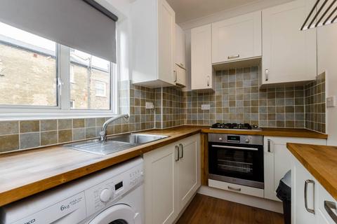 2 bedroom flat to rent, Oaklands Grove, Shepherd's Bush, London, W12