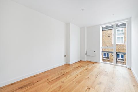 2 bedroom flat to rent, Thomas Hardy Mews, London SW16