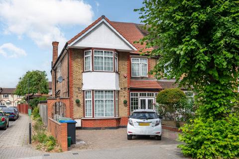 4 bedroom semi-detached house for sale, Harrowdene Road, North Wembley, Wembley, HA0