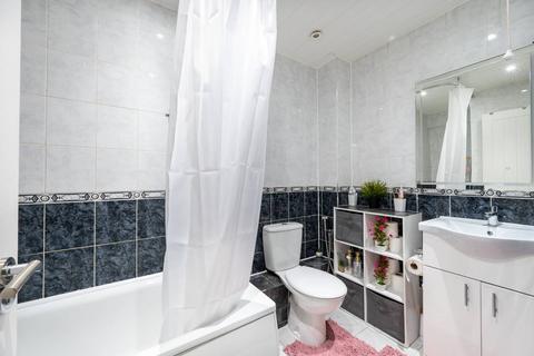 2 bedroom flat for sale, Blackbird Hill, Wembley Park, London, NW9