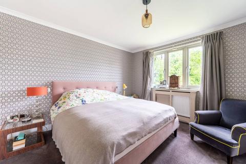 4 bedroom terraced house for sale, Tanfield Avenue, Neasden, London, NW2