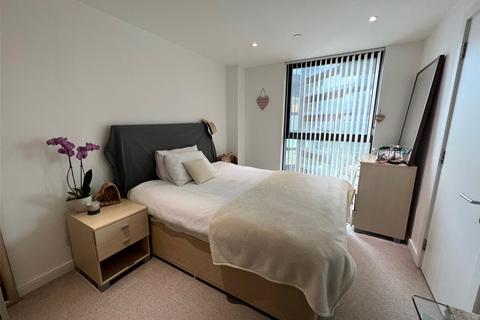 3 bedroom apartment to rent, Ocean Way, Southampton SO14