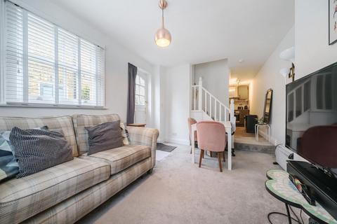 5 Smiths Yard, London, SW18 4HR