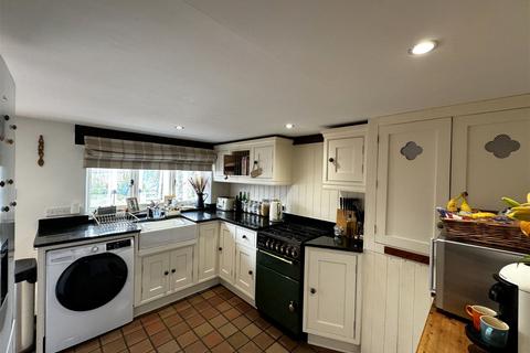 2 bedroom end of terrace house for sale, Marden, Kent