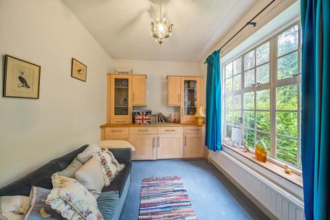 2 Branksome Close, Camberley, GU15 2AH