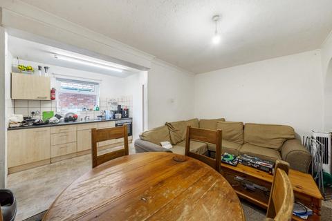 5 bedroom semi-detached house to rent, Gipsy Lane,  Headington,  HMO Ready 5 Sharers,  OX3