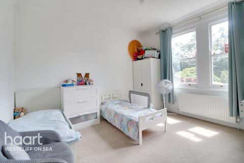 4 bedroom flat for sale, Lancaster Gardens, SOUTHEND-ON-SEA