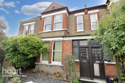 4 bedroom flat for sale, Lancaster Gardens, SOUTHEND-ON-SEA