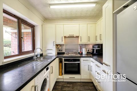 2 bedroom flat for sale, Glendenning Road, Norwich, NR1