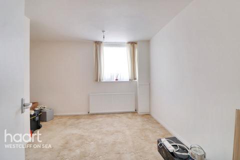 2 bedroom flat for sale, East Street, SOUTHEND-ON-SEA