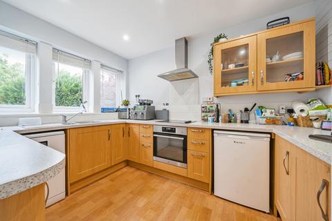 Elm Park Bunces Lane, Burghfield Common, Reading, RG7 3DL
