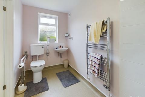 3 bedroom semi-detached house for sale, Parkway, New Addington, Croydon