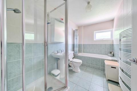3a Crossborough Hill, Basingstoke, RG21 4AG