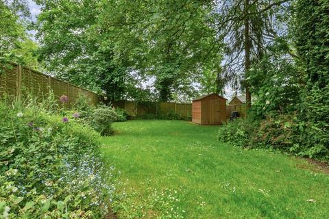 3a Crossborough Hill, Basingstoke, RG21 4AG