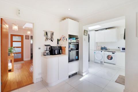 17 Mountfield Close, Meopham, Gravesend, DA13 0UJ
