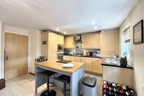 2 bedroom apartment for sale, Worsley, Manchester M28