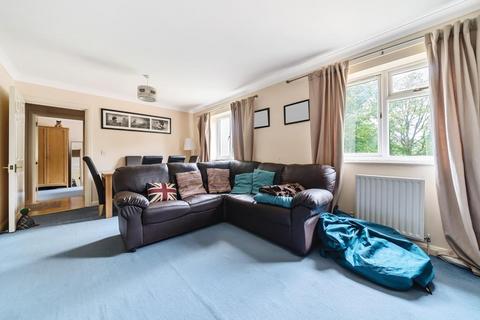 1 bedroom flat for sale, Knaphill,  Woking,  GU21
