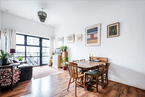 2 bedroom apartment for sale, Carmine Wharf, Limehouse, E14