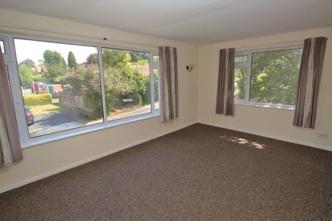 2 bedroom flat to rent, Garden Close, Kingsclere, RG20
