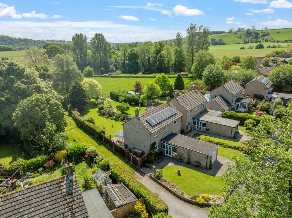 Bingham, Dorset 4 bed detached house for sale £525,000