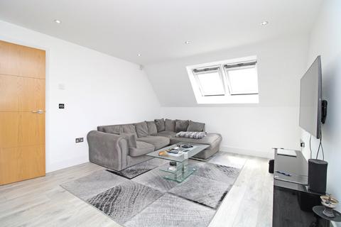 2 bedroom flat for sale, Winchester Road, Bromley, BR2