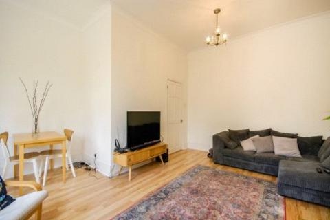 2 bedroom apartment to rent, Kidbrooke Park Road, London, SE3